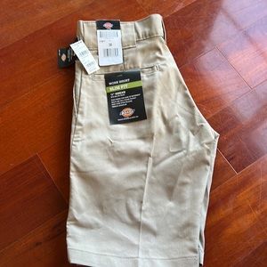NWT Khaki Dickies Shorts - Size 28